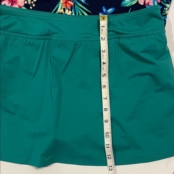 Lands' End Womens L/12 Floral Rashguard Set - Navy and green floral - Picture 12 of 12